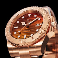 Paul Rich Crystal Bay Sunset Beach Horlogewatch