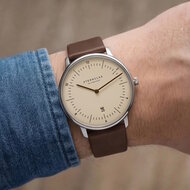 Sternglas Naos XL Sand Brown S01-NX54-PR04 Wristshot Horlogewatch
